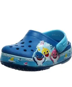 Crocs 子供用青いベイビーシャークサンダル
