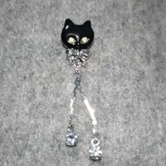 黒猫デザイン　ブローチ