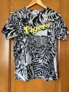 新品未使用】阪神タイガース 梅野隆太郎Tシャツ ラメ - メルカリ