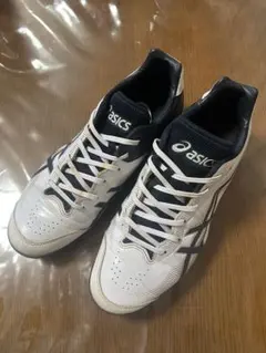 asics スパイクシューズ ホワイト/ネイビー　STAR SHINE