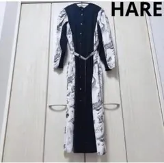 HARE ブラック　ホワイト　フリーサイズ　プリント柄ロングシャツワンピースのサムネイル