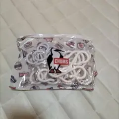 CHUMSホワイトジッパーポーチ