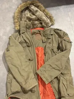 ファー付きオリーブグリーンミリタリージャケット　Mサイズ