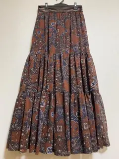 ティアードロングスカート