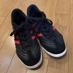 adidas スニーカー ブラック レッドラインのサムネイル