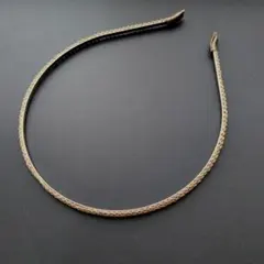 ゴールドカラー 細身 カチューシャのサムネイル
