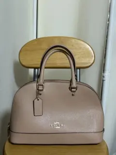 COACH ベージュ ハンドバッグ 中型