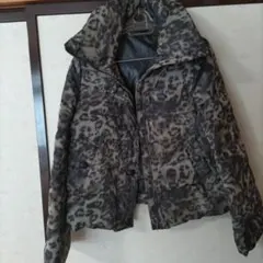 迷彩柄ダウンジャケット