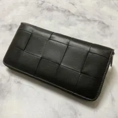 【新品未使用】高級羊革　長財布　イントレチャート　黒　ラウンドファスナー　高見え