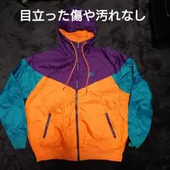 Nike ウィンドブレーカー フード付き