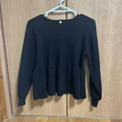 coca　長袖　裾フレアトップス　ペプラム　ブラック