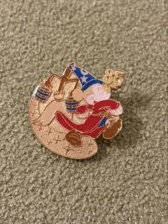ディズニー ファンタジア　 ピンバッジ　godiva
