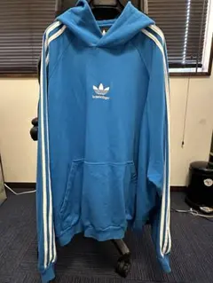 バレンシアガ　balenciaga × adidas パーカー 青のサムネイル