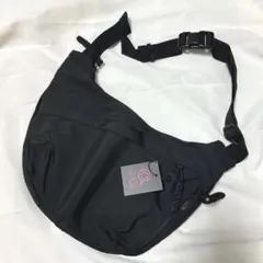 新品タグ付　a-fua アフア ショルダーバッグ ボディバッグ ブラック 多機能