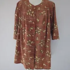 １点物 ヴィンテージ　15号　ビッグサイズ　花柄長袖トップス 飾りボタン