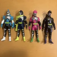 仮面ライダー フィギュア 4体セット