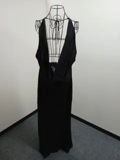 028 ZARA ブラック Vネックドレス