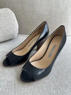 極美品✨PELLICO 23cm パンプス オープントゥ エナメル ブラック