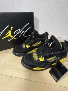 NIKE AIR JORDAN 4 RETRO THUNDER