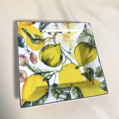 ZARA HOME フルーツ柄 角トレー 皿のサムネイル