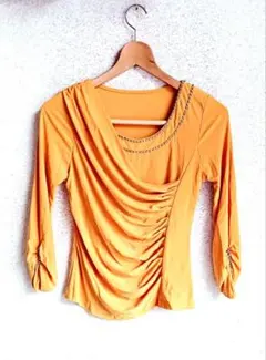 ダンス　ビジュー付き((襟-袖)トップス