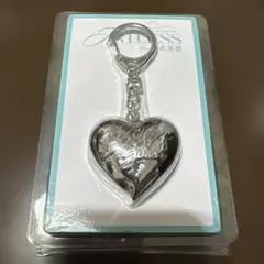 岩田剛典 ARTESS 福岡会場限定ハートキーホルダー - メルカリ