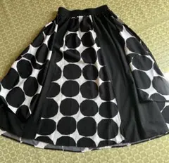 ドット柄ロング スカート水玉アシンメトリー モード ゴシック モノトーン個性的
