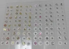 さらにお値下げ中！サービス品耳ツボジュエリー１２０粒　金アレ対応