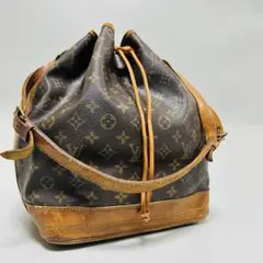 LOUIS VUITTON ルイヴィトン ショルダーバッグ プチノエモノグラムのサムネイル