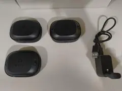 VIVE Ultimate Tracker 3個 ＋USBドングル＋ストラップ付 - メルカリ