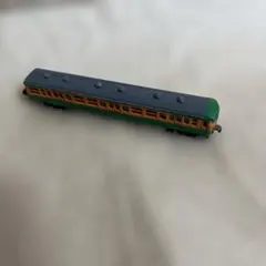 鉄道模型 緑とオレンジの車両