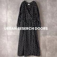 美品URBAN RESEARCH DOORS カシュクールワンピース　ドット羽織