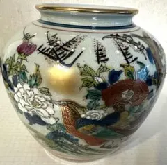 花瓶 陶器 貫入釉 花鳥図 金彩縁　装飾的な花瓶 陶磁器製　クタニヤキのサムネイル