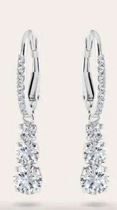 スワロStilla Attract フープピアスラウンドカットホワイト値下げ不可