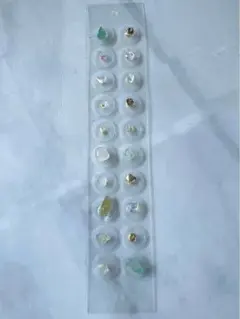 耳つぼ ジュエリー 飾り20粒　アクセサリー　ダイエット　肩こり　004