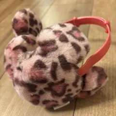 ディズニー　ミニーマウス　耳当て　イヤマフ　ヒョウ柄ピンク