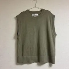 新品 タグ付き 未開封 MERLOT 牛柄ベストフリーサイズ ブルー - メルカリ
