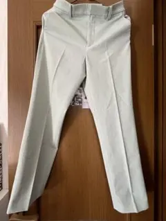 UNIQLOスマートアンクルパンツ