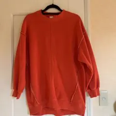 earth music&ecology オレンジ トレーナー