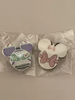 Disney - ☆ディズニーストア ピンバッジ マリー☆ 新品】Disneyスティッチ×マリーちゃんピンバッジ ディズニー