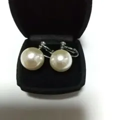 遺品整理品　大粒淡水本真珠?イヤリング　直径約13mmのサムネイル