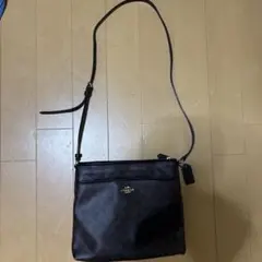 COACH シグネチャー ショルダーバッグのサムネイル