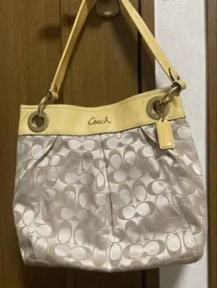 コーチ　COACH シグネチャーバッグ イエロー ライトベージュ