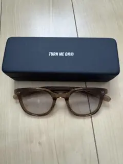 TURN ME ON サングラス