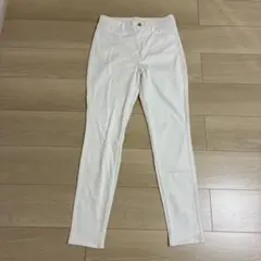 新品未使用　ヒートテックウルトラストレッチレギンスパンツ　ホワイト