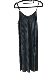 #earth プリーツキャミワンピース ダークグリーンサイズFサマーセール！