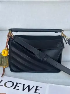 黒 ストライプデザイン ショルダーバッグ