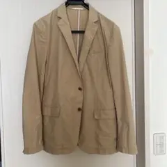 ベージュ テーラードジャケット 2つボタン
