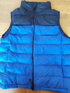 ユニクロ　ベスト　ジャンパー　140㎝　ブルー