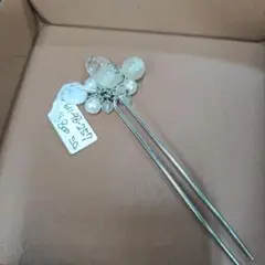 花モチーフ かんざし ホワイトクリア 約15cm